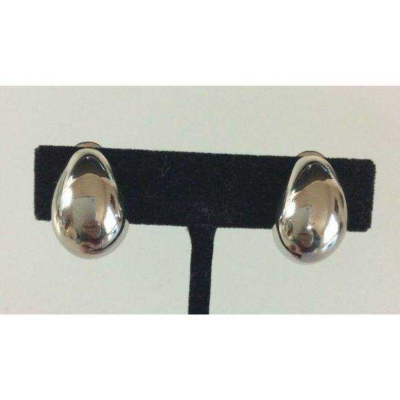 Vintage Monet Clip On Earring Dome Teardrop Silver - Picture 2 of 7
